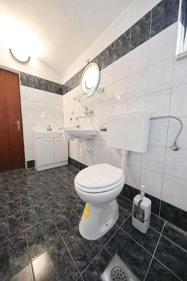 Apartment Marica Spadina Тисно Екстер'єр фото
